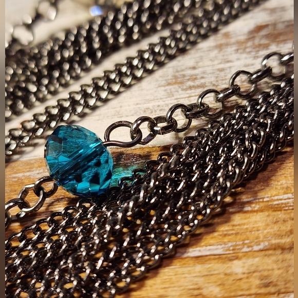 Simple yet Busy and Sexy Layered Chain Necklace . 36 inches - Picture 5 of 12